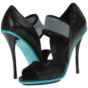 NWOB L.A.M.B. Barrie Dress Sandal 7M